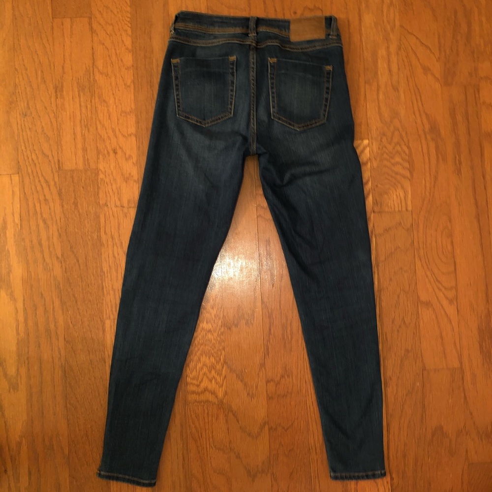 Zara • Skinny Jeans - Picture 3 of 9